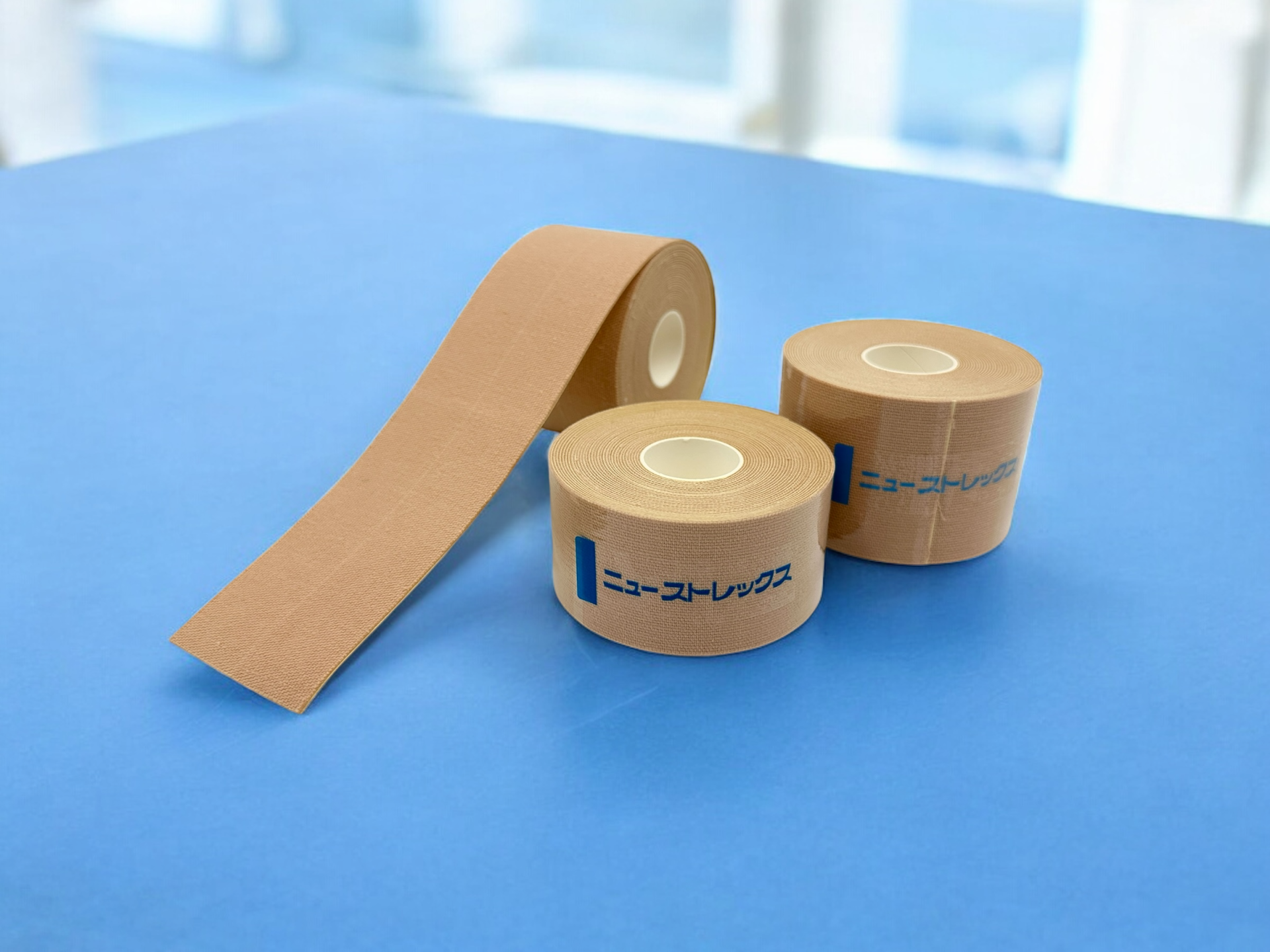 伸縮性粘着テープ「ニューストレックス」 仕様変更および 1号規格販売終了のお知らせ